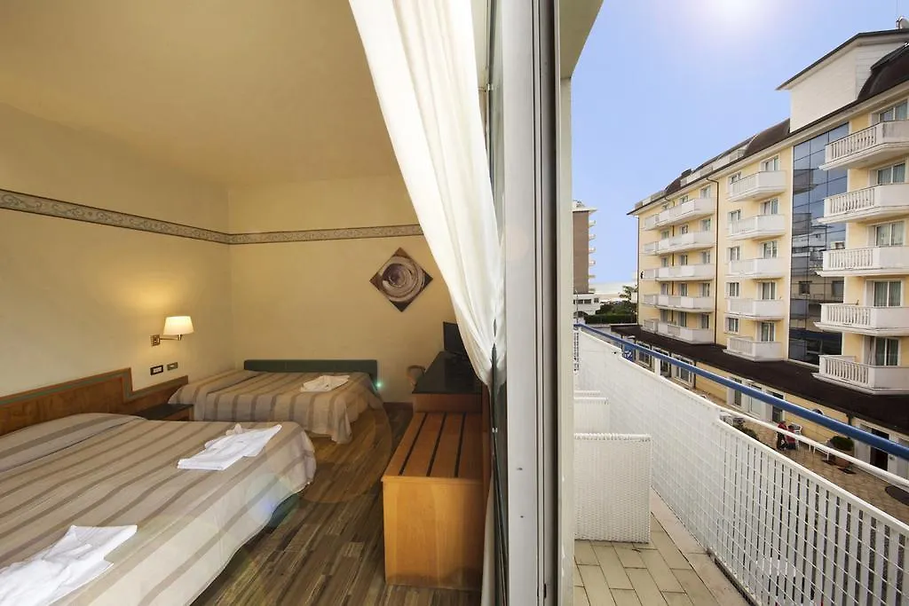 Hotel Marina Bay Римини Италия