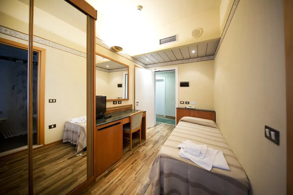 Hotel Marina Bay Римини 3*,  Италия