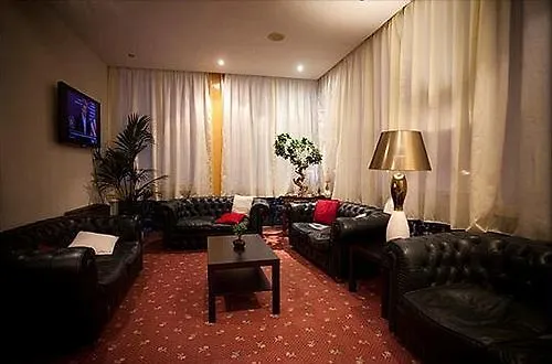 Hotel Marina Bay Римини