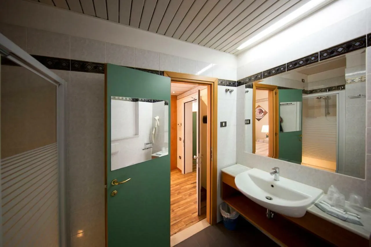 Hotel Marina Bay Римини 3*,  Италия